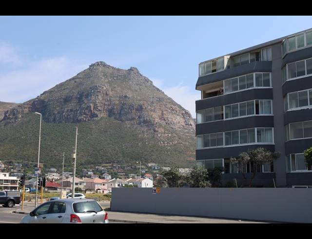 3 BEDROOM APARTMENT FOR SALE IN MUIZENBERG
